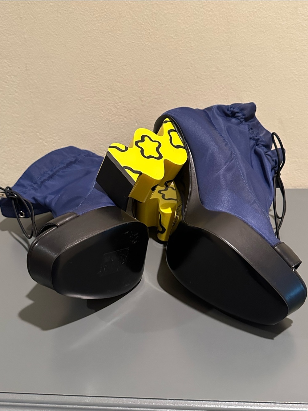 IRI NYC Blue Neoprene Abstract Yellow Mod Wave Ankle Boots / Peep Toe Size 39 - Picture 6 of 9